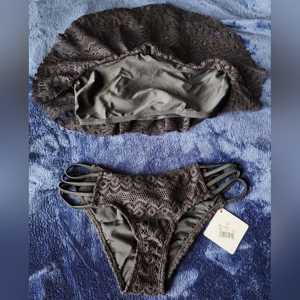 Lace Bikini Set bundle - Picture 9 of 9